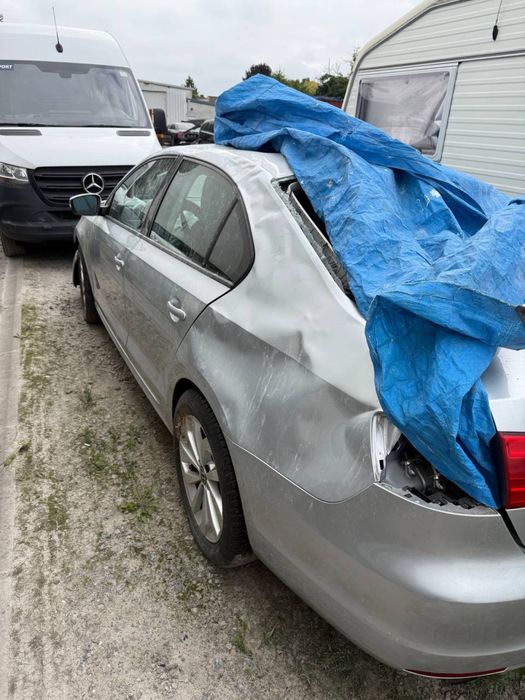 Продам Volkswagen jetta 2011 рік 2,5 автомат