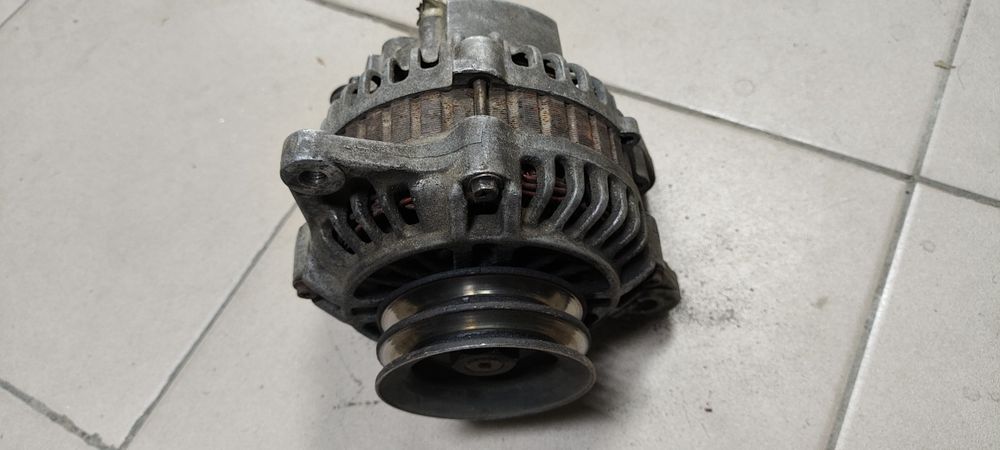 Продам генератор авто Мицубиси