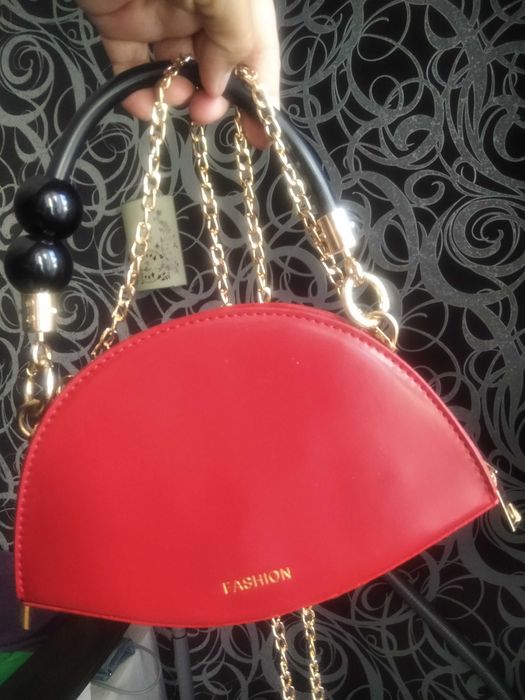 Стильный клатч-редикюль