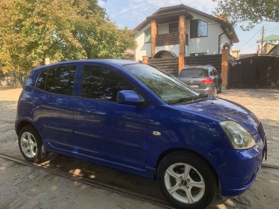 Продам своє авто Kia picanto