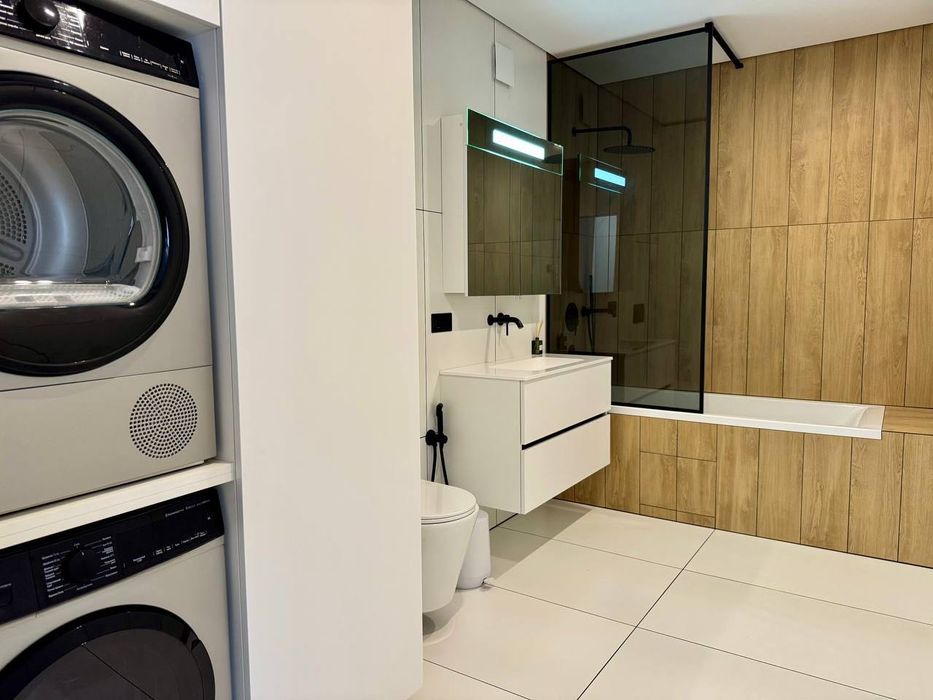 Стильна 2к квартира з якісним ремонтом у найбажанішому районі міста