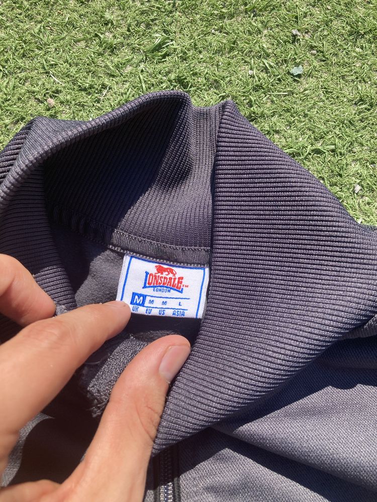 Олімпійка Lonsdale