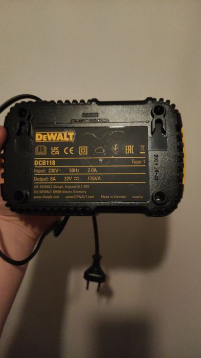 Зарядка зарядне /інструмент  Деволт DeWalt 115  ,1104,116,118 230в
