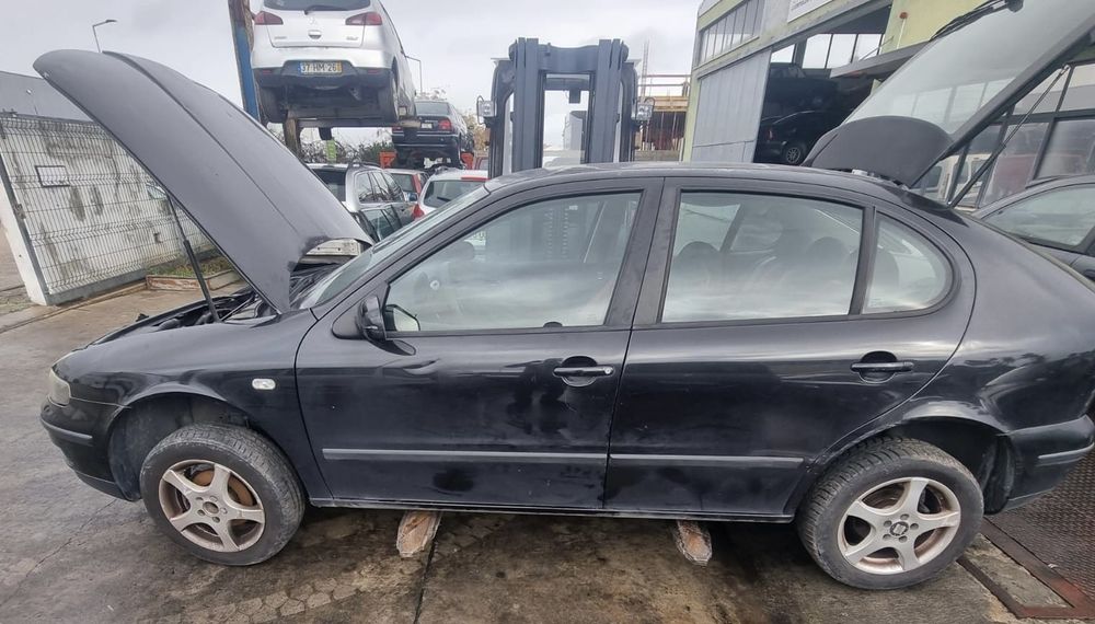 SEAT LEON 1M 1.4I/1.6I DE 2000 DISPONÍVEL PARA PEÇAS