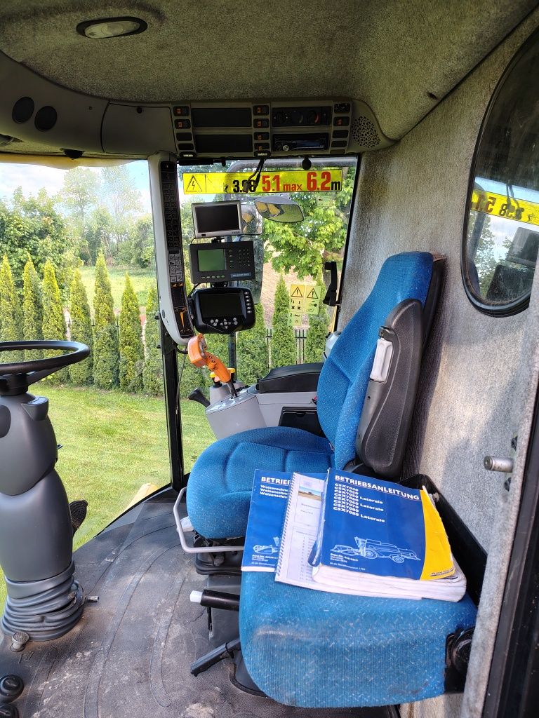Kombajn New Holland CSX 7040 z Niemiec