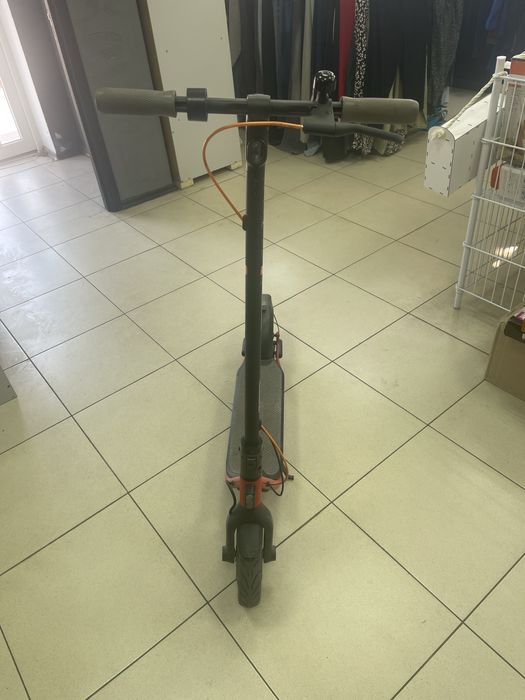 Єлектросамокат ninebot kick scooter