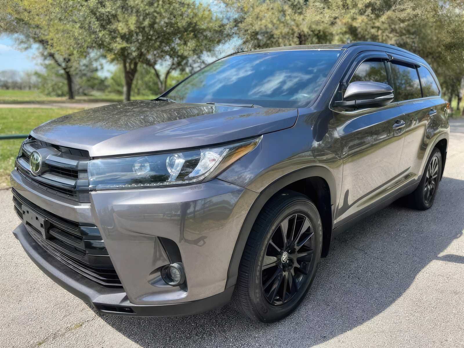 2019 Toyota Highlander SE