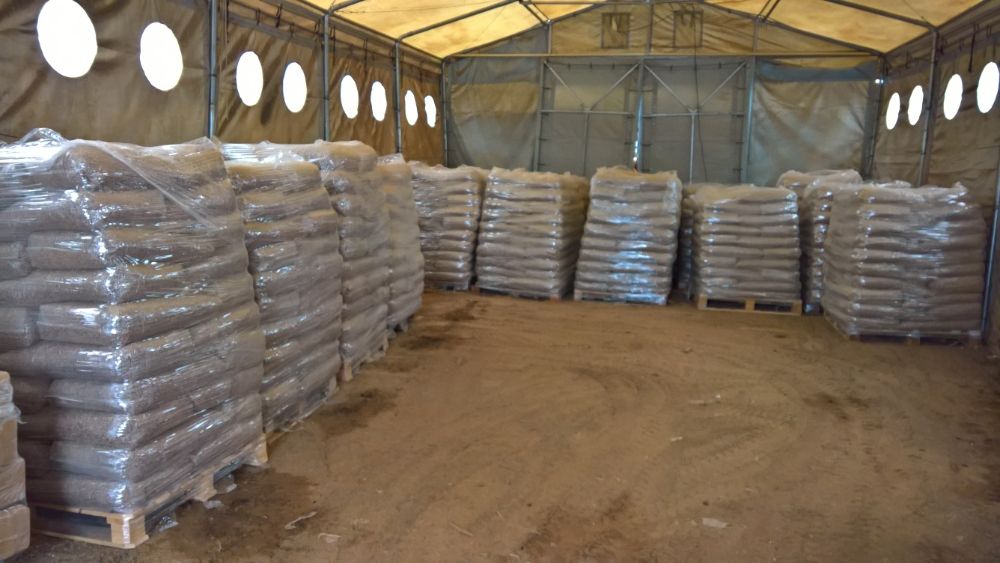 POLSKI Pellet pelet, 8-  6mm=1350zł  worki po 20 kg dowóz