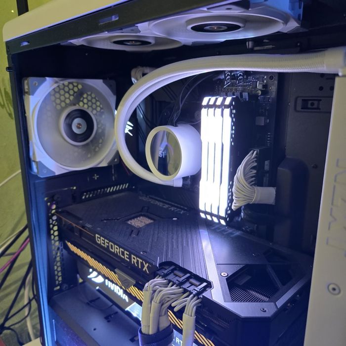 Ігровий ПК на СЖО / RTX 3080 / RYZEN 7 / 32 RAM / SSD M.2 / WIFI