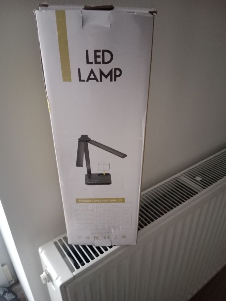 Sprzedam lampę LED nowa