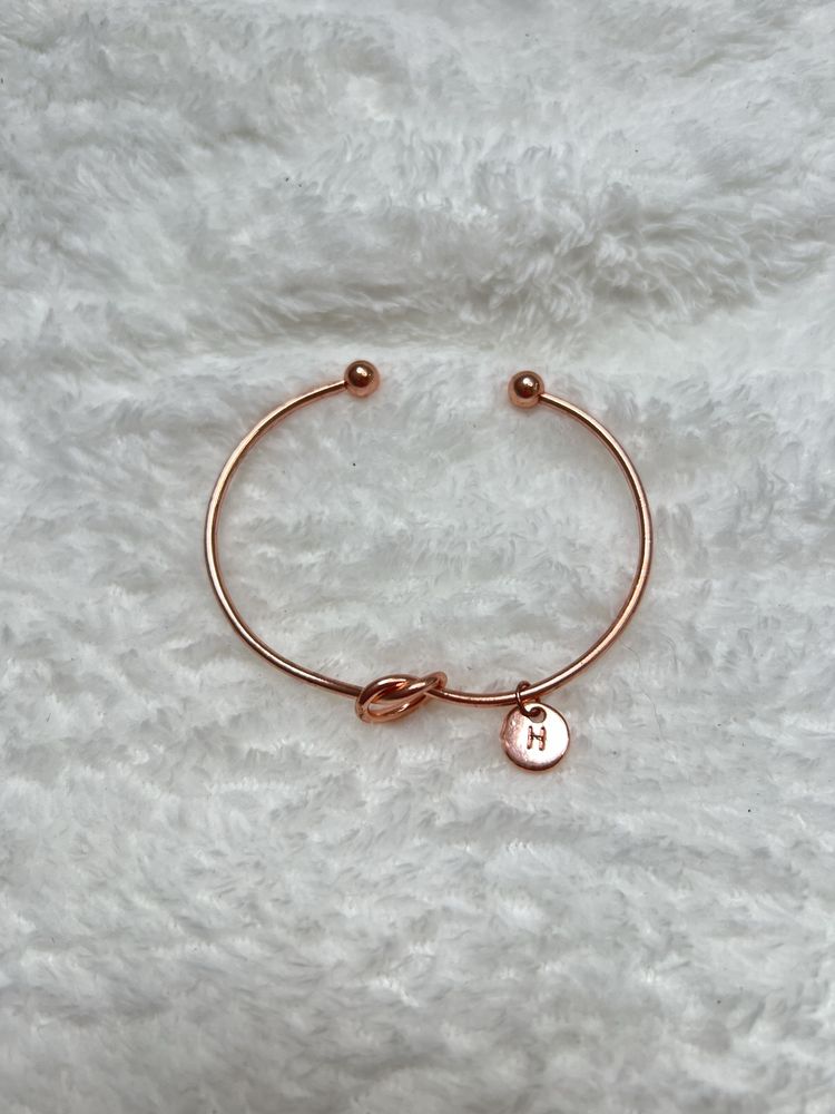 Bransoletka rose gold elegancka delikatna literka H szykowna 13