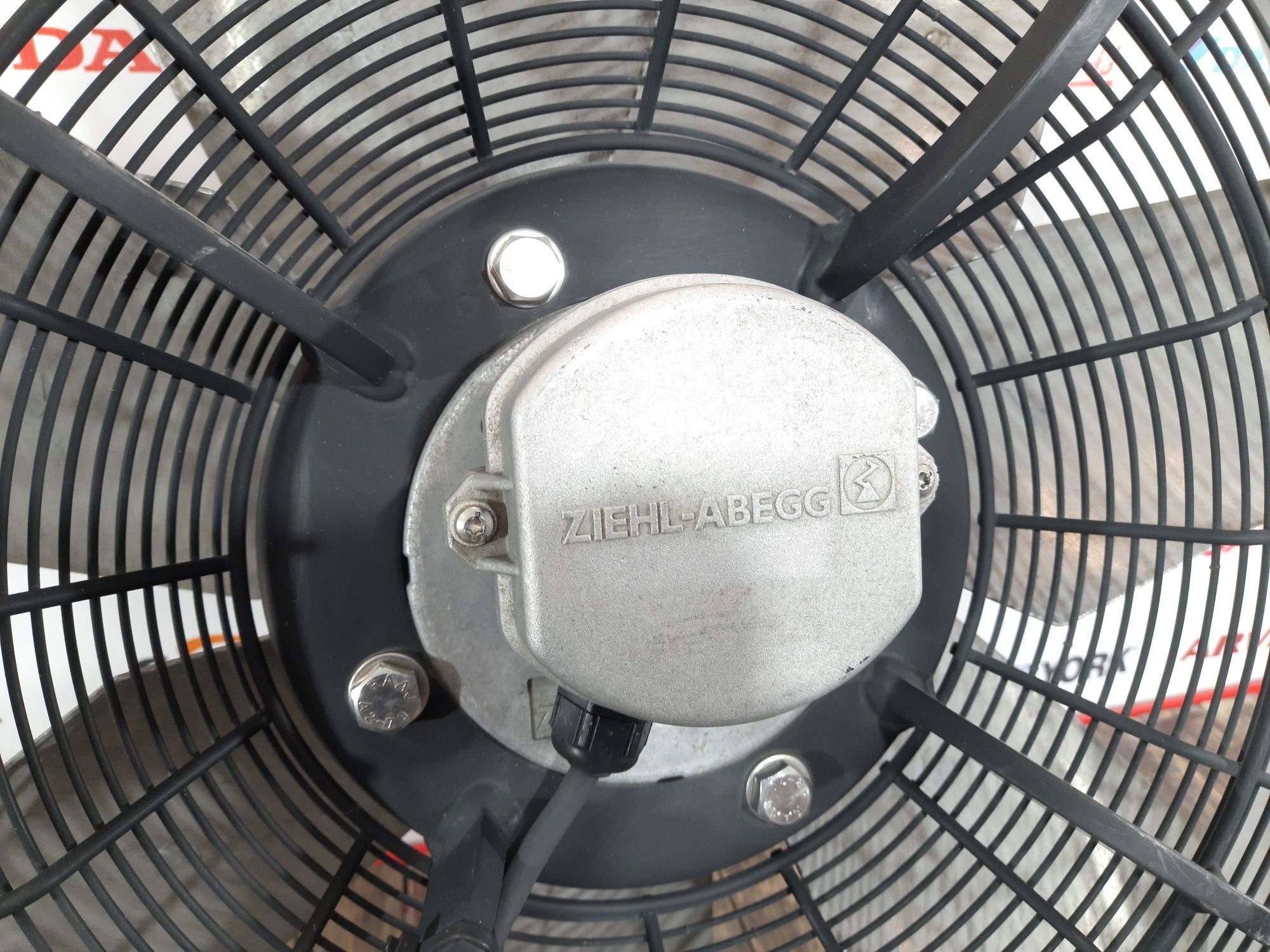 Осевой вентилятор Ziehl-Abegg (НОВЫЙ) Производитель Германия.
