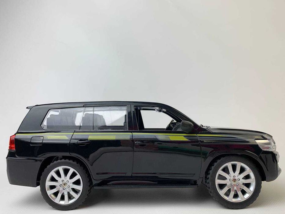 Дитяча радіокерована машинка Toyota на пульті іграшковий джип Крузак