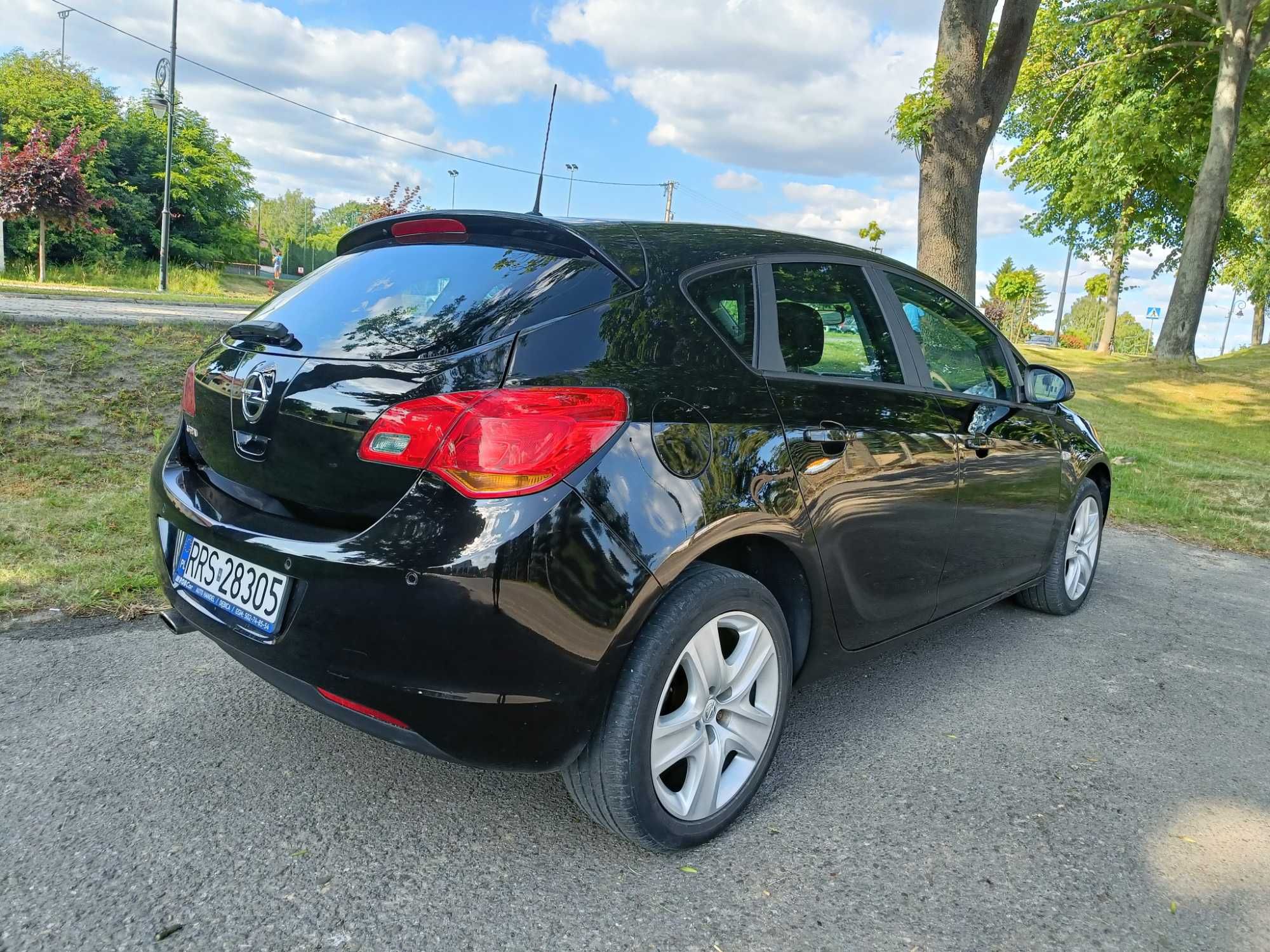 Sprzedam Opel Astra J IV 1.4 turbo