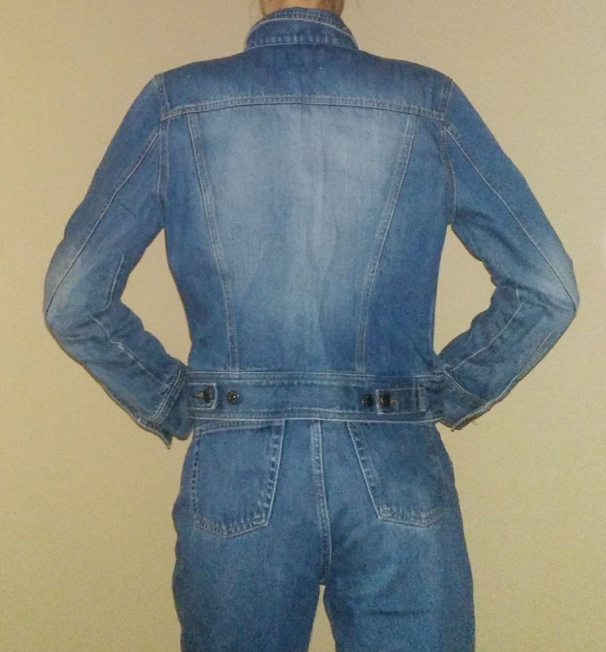 Актуальна джинсова куртка