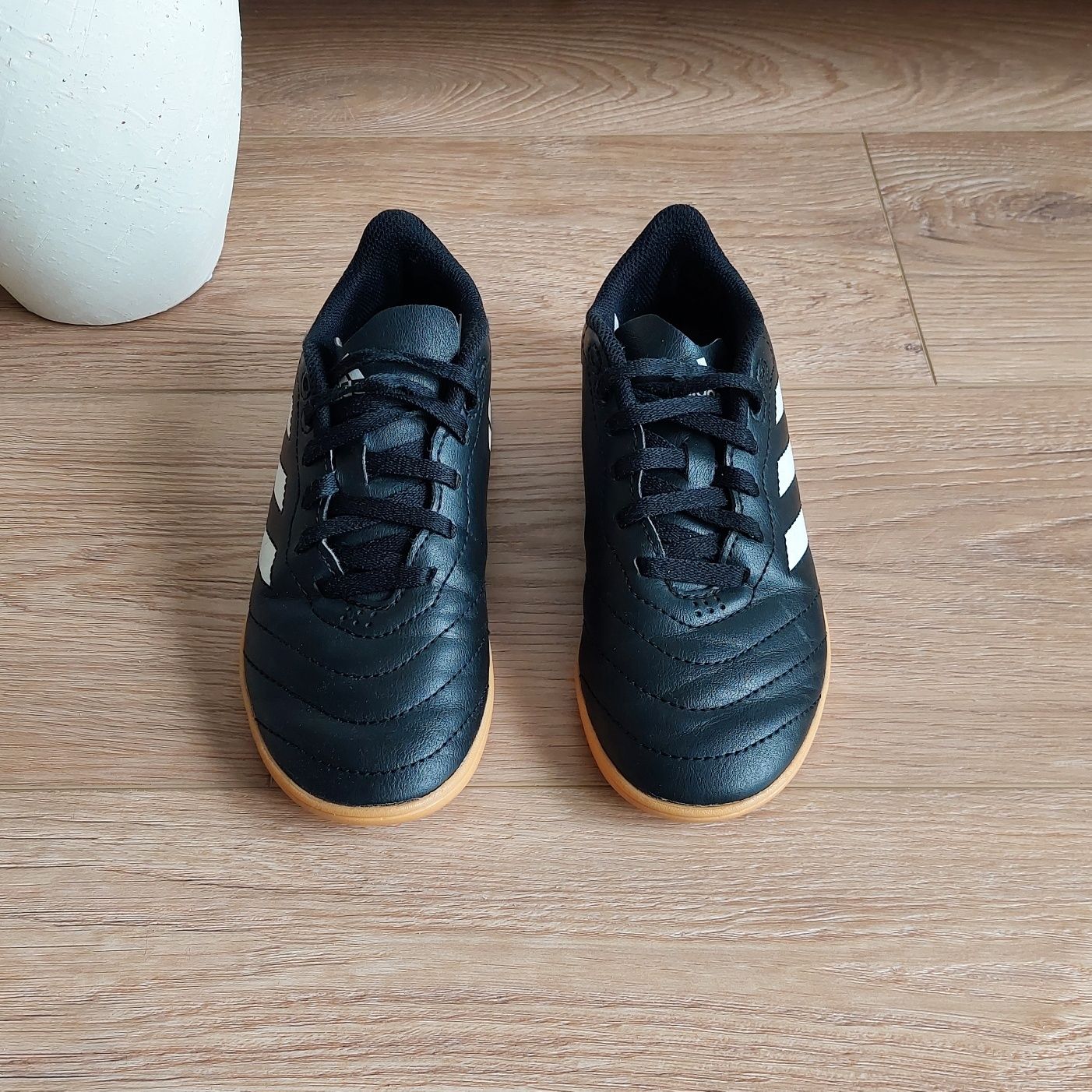 Buty halowe Adidas Goletto rozm. 33
