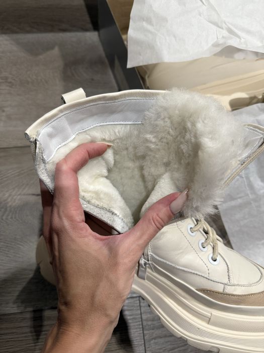 зимові шкіряні черевики 39р.