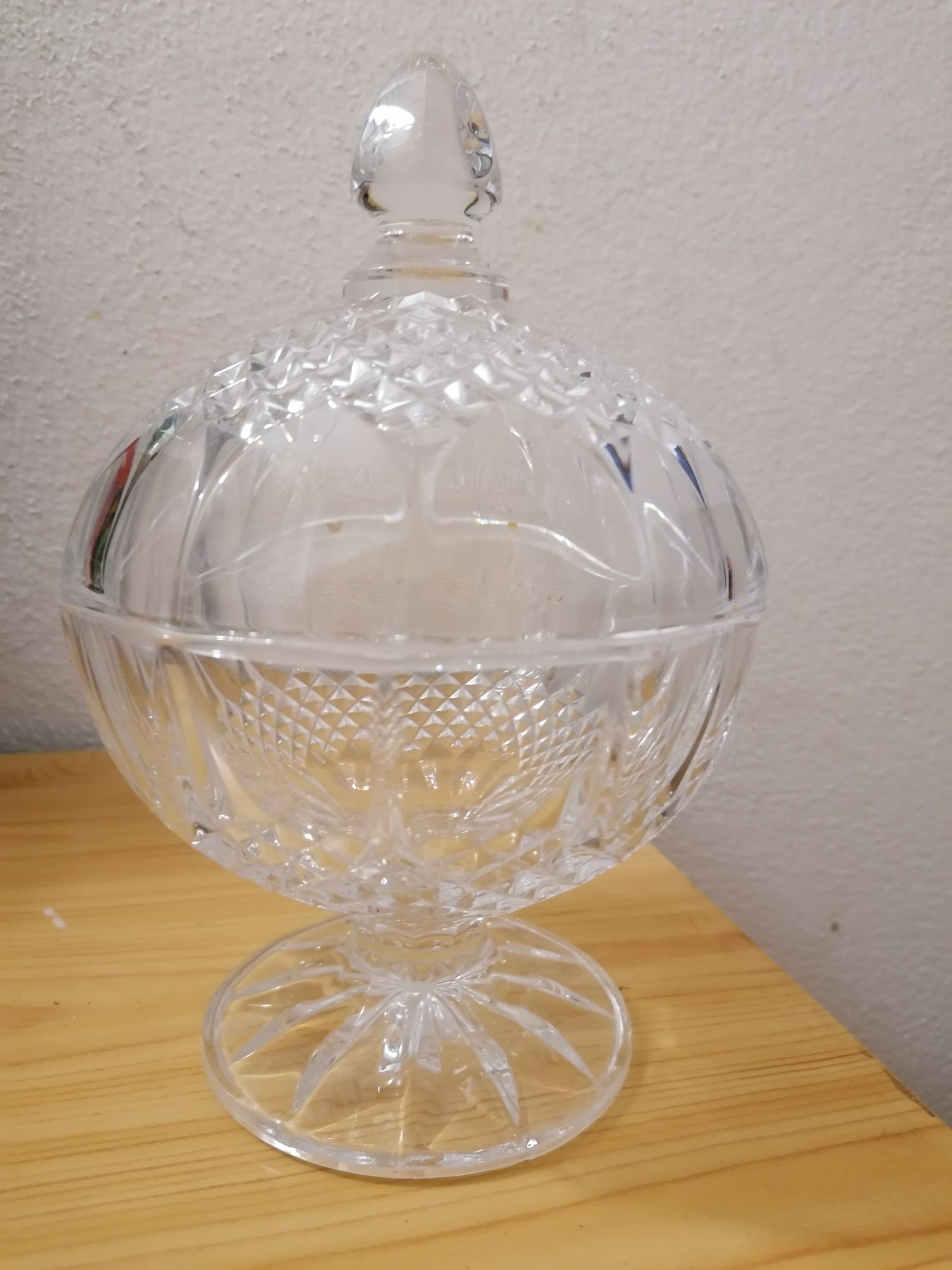 Bomboneira de cristal