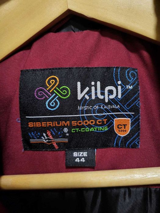 Жіноча вітровка, на весну або осінь