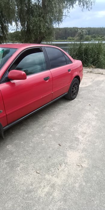 Продам авто ауді а4б5 1996року
