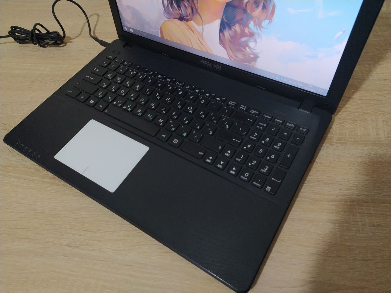 Ноутбук Asus X552C 15.6" | Intel 1007U | Nvidia 710M | 12GB RAM | 120G