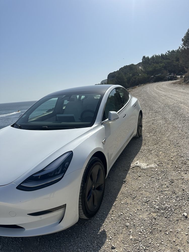 Tesla model 3 Long Range  DualMotor AWD