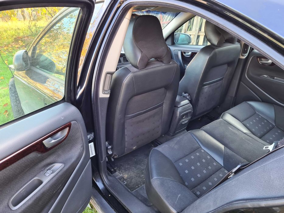 Wszystkie części do Volvo S60 2003 rok 2,4 benzyna kolor 452-46 TANIO!