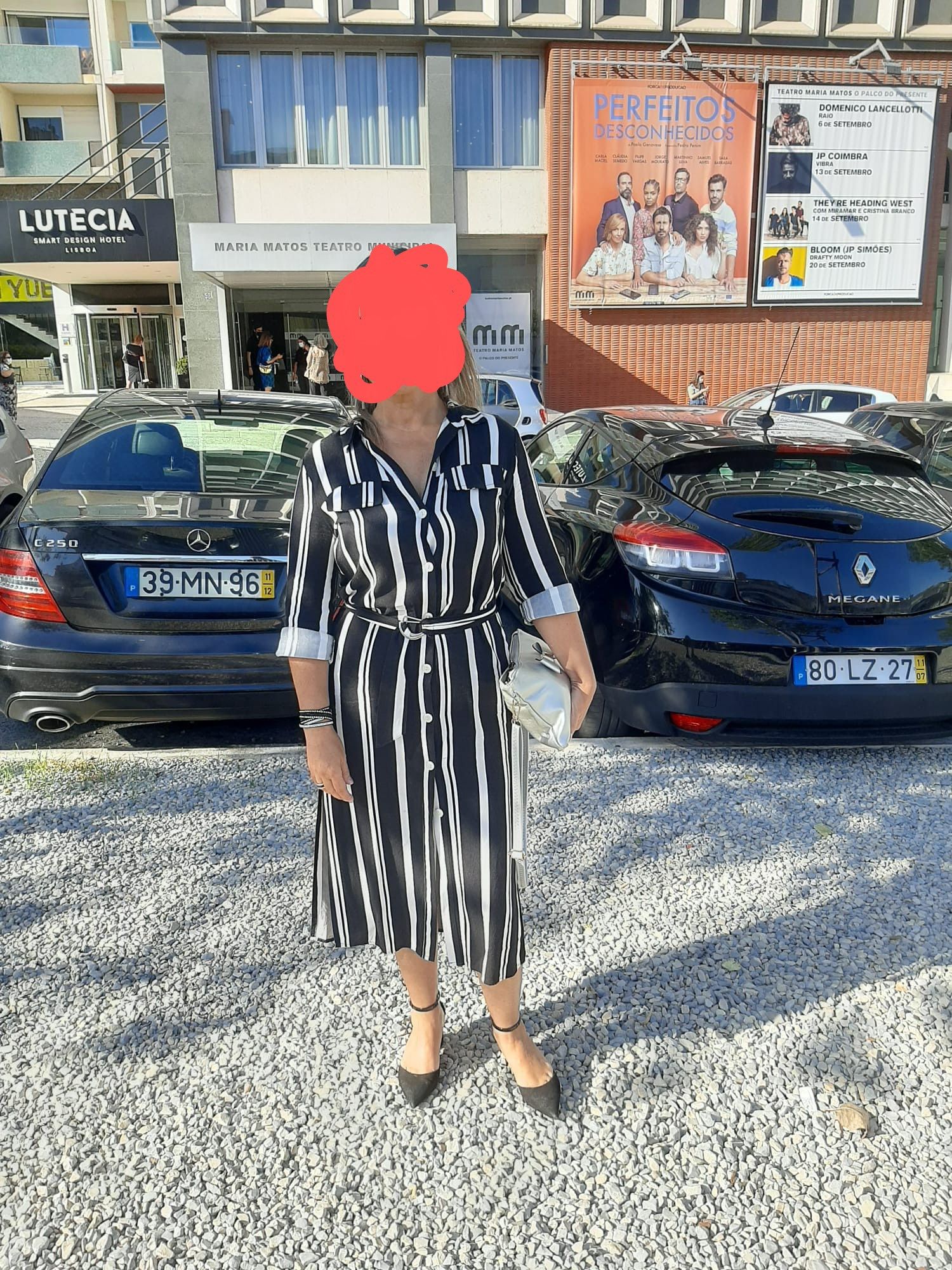 Vendo vestido preto e branco, usado
