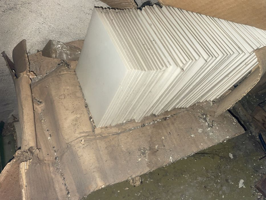 Плитка керамічна, біла емальована