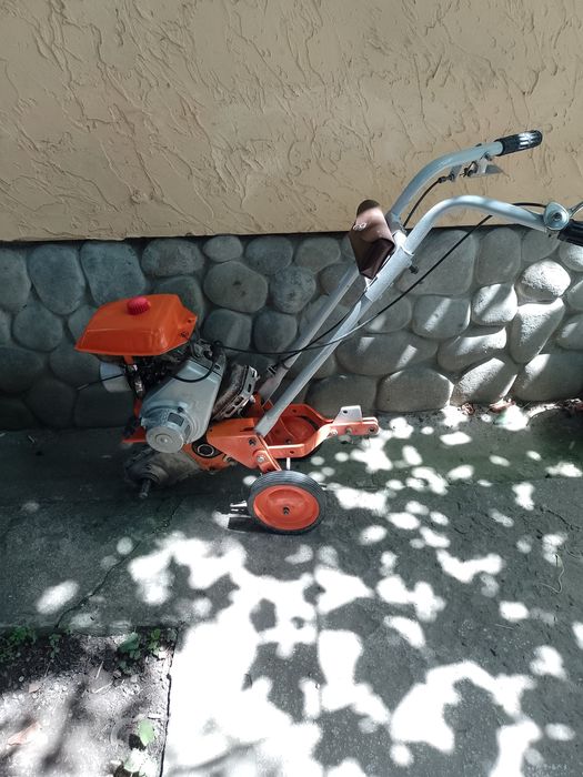 Продам мотоблок ,культиватор.