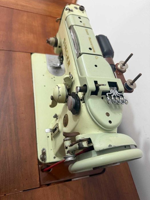 Maquina de Costura Singer