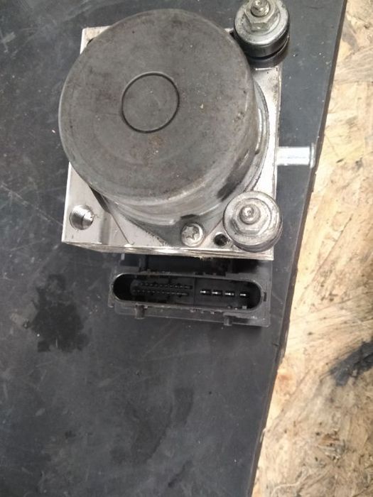 Modulo ABS Renault Clio III 8200 747 140