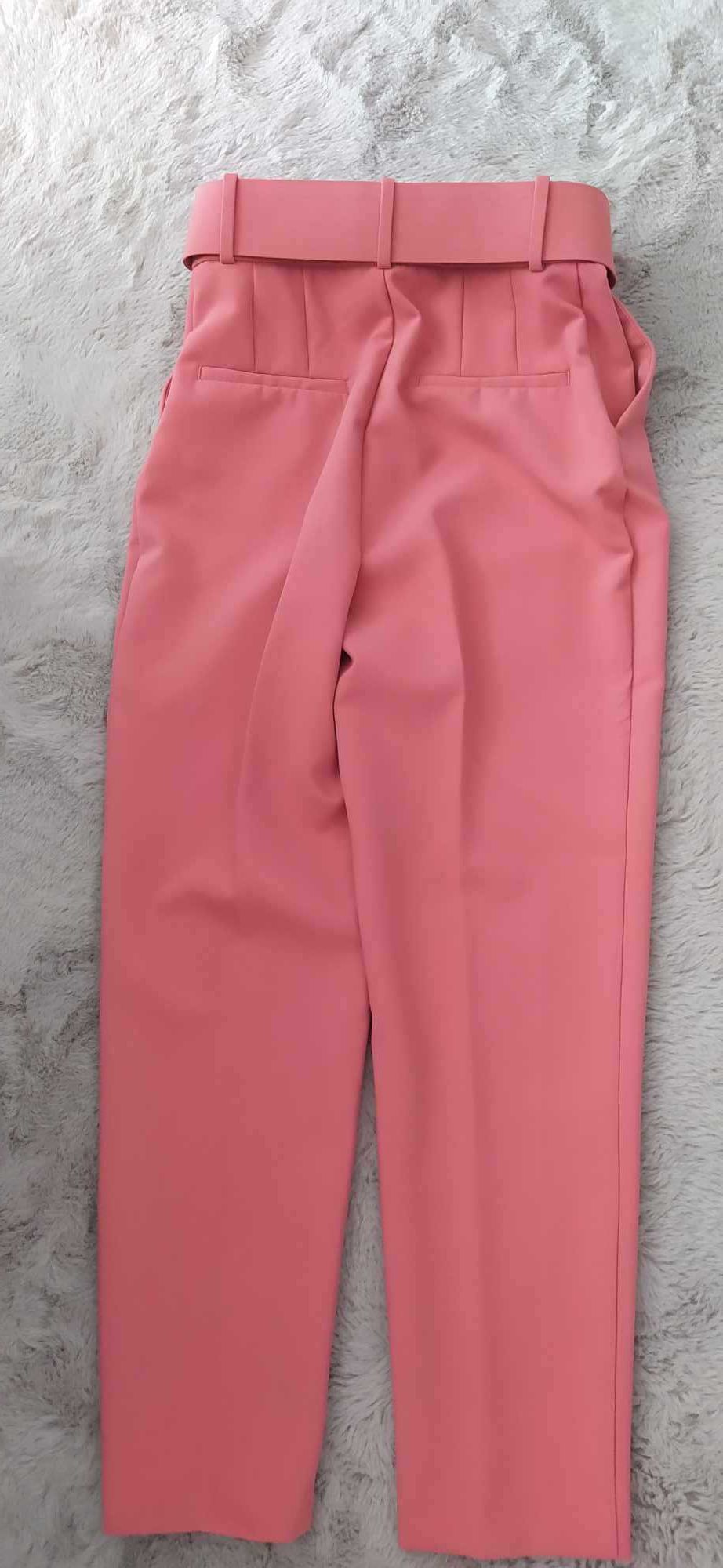 Calças  ZARA com cinto tamanho S