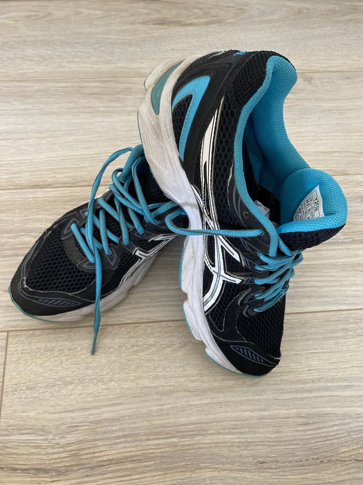 buty do biegania Asics roz 40
