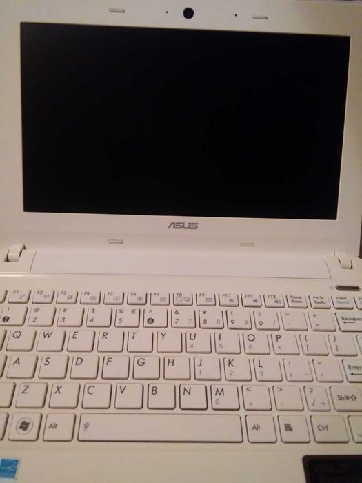 Laptop Asus, 11 cali, stan BDB