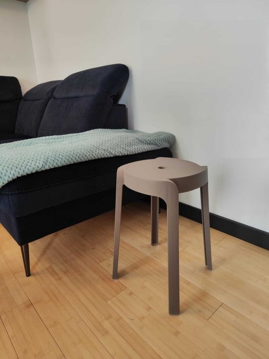 Kolorowy taboret - stołek - nowoczesny design - 45 cm x 27cm