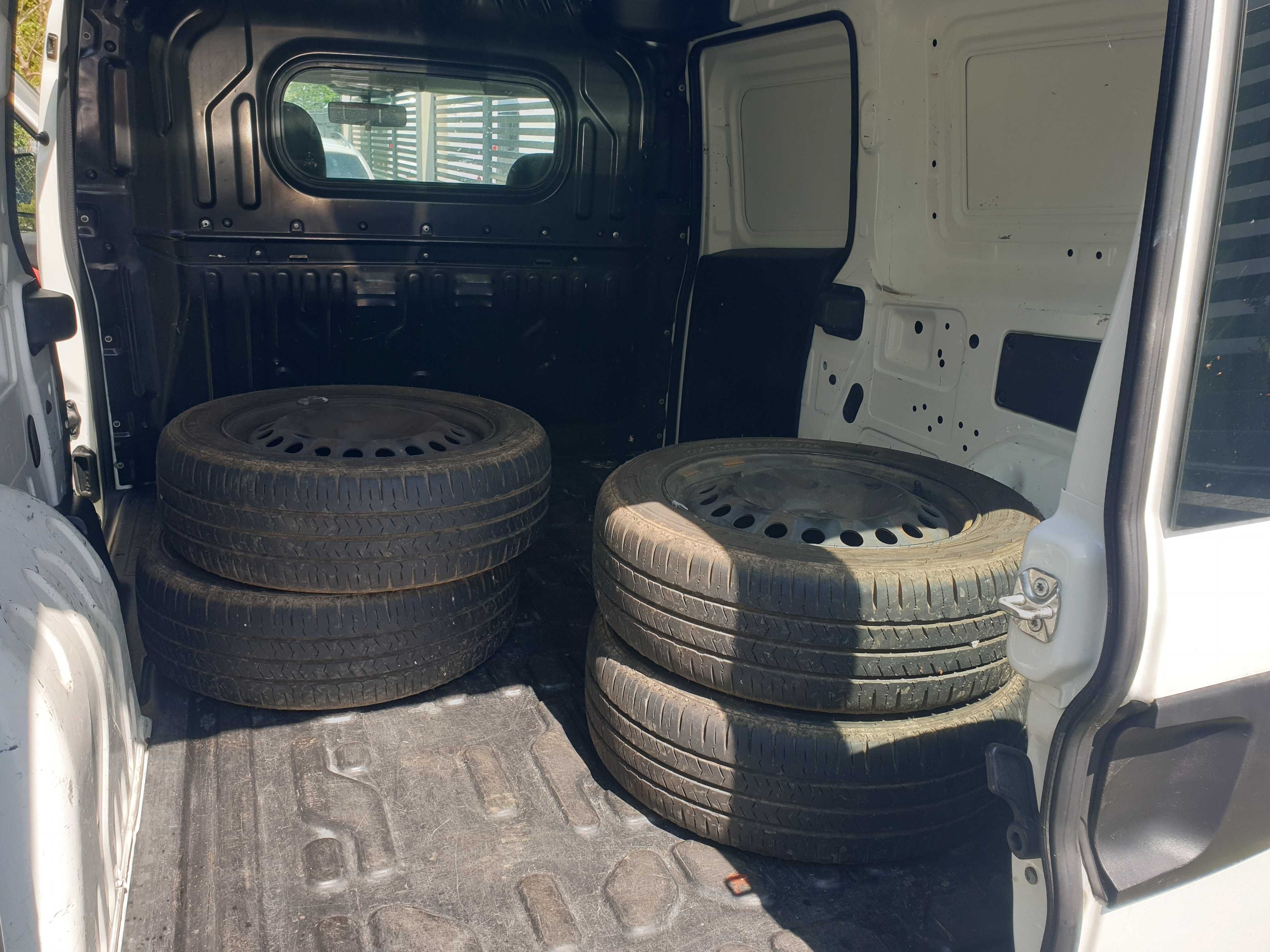 Wynajmę samochód dostawczy Fiat Doblo, ład. 1t, od 80zł za dobę