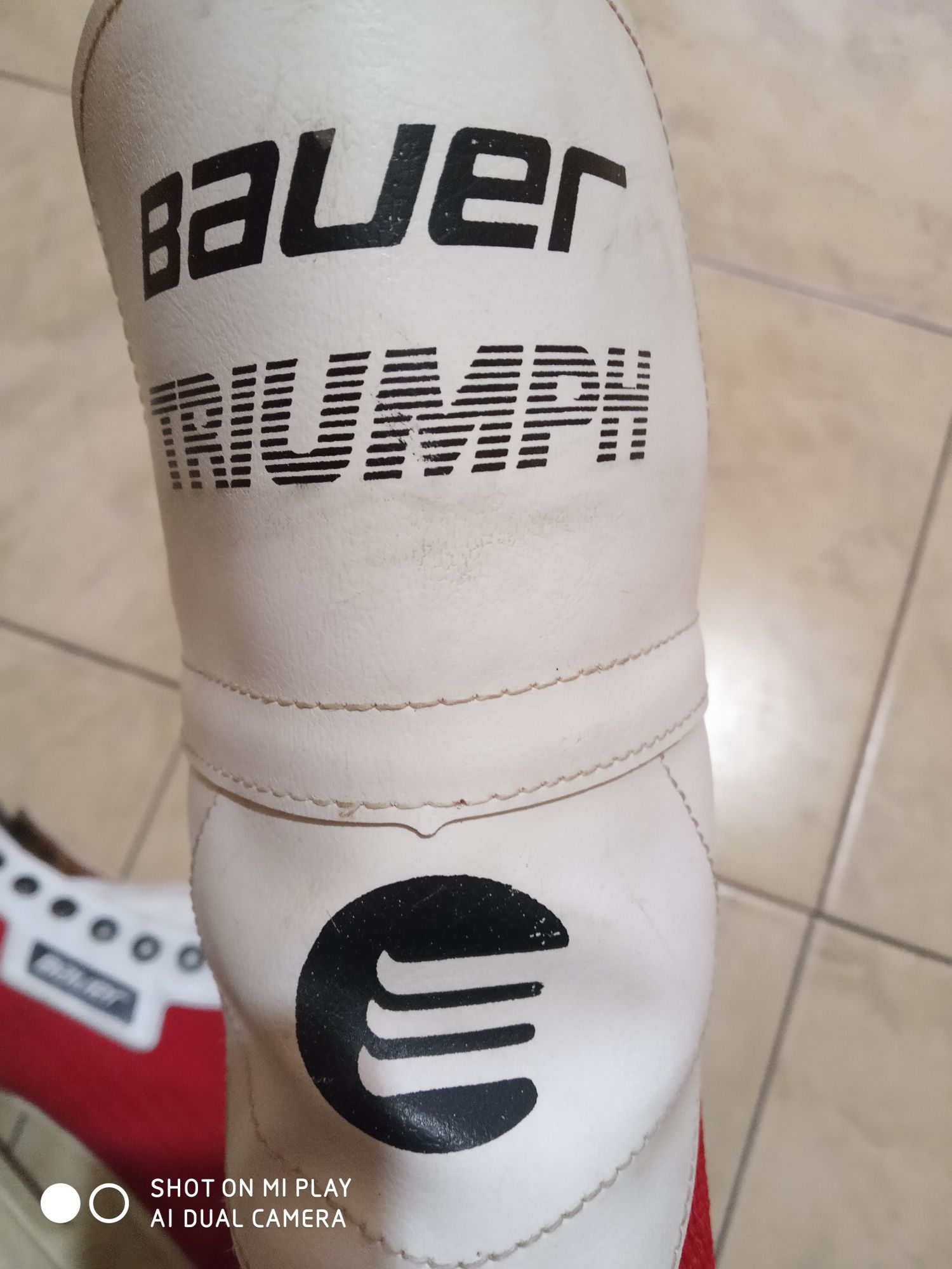 Коньки (ковзани) Bauer Triumph 8р(38,5)