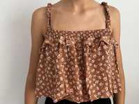 Blusa da Pull and Bear com flores, M