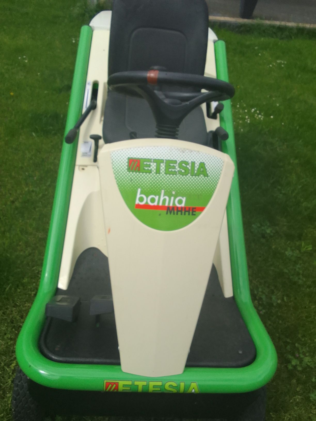 Kosiarka traktorek Etesia Bahia 80