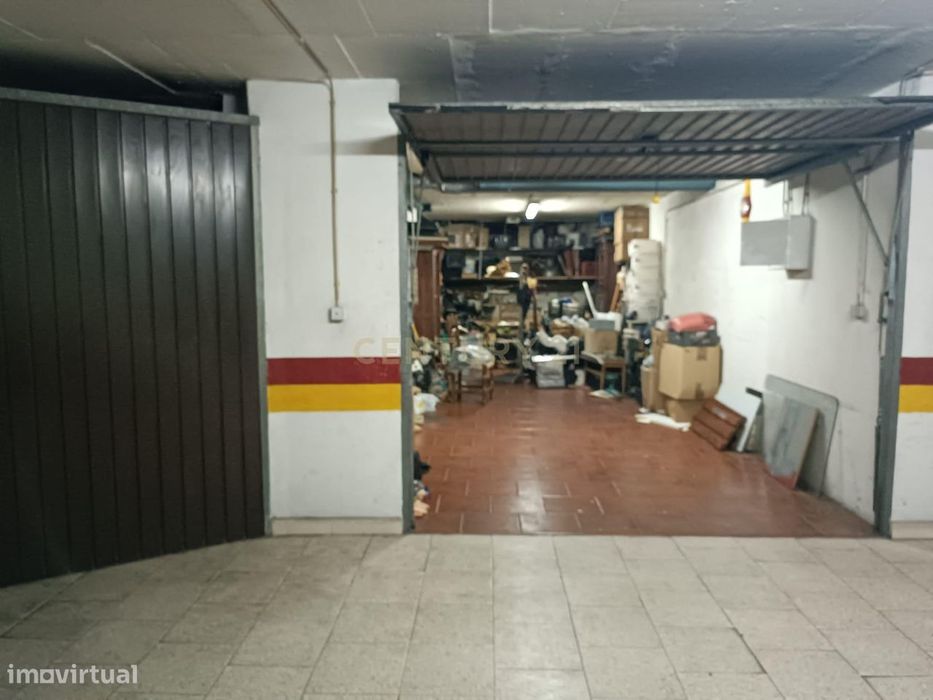 Garagem Box em Agualva - Cacém