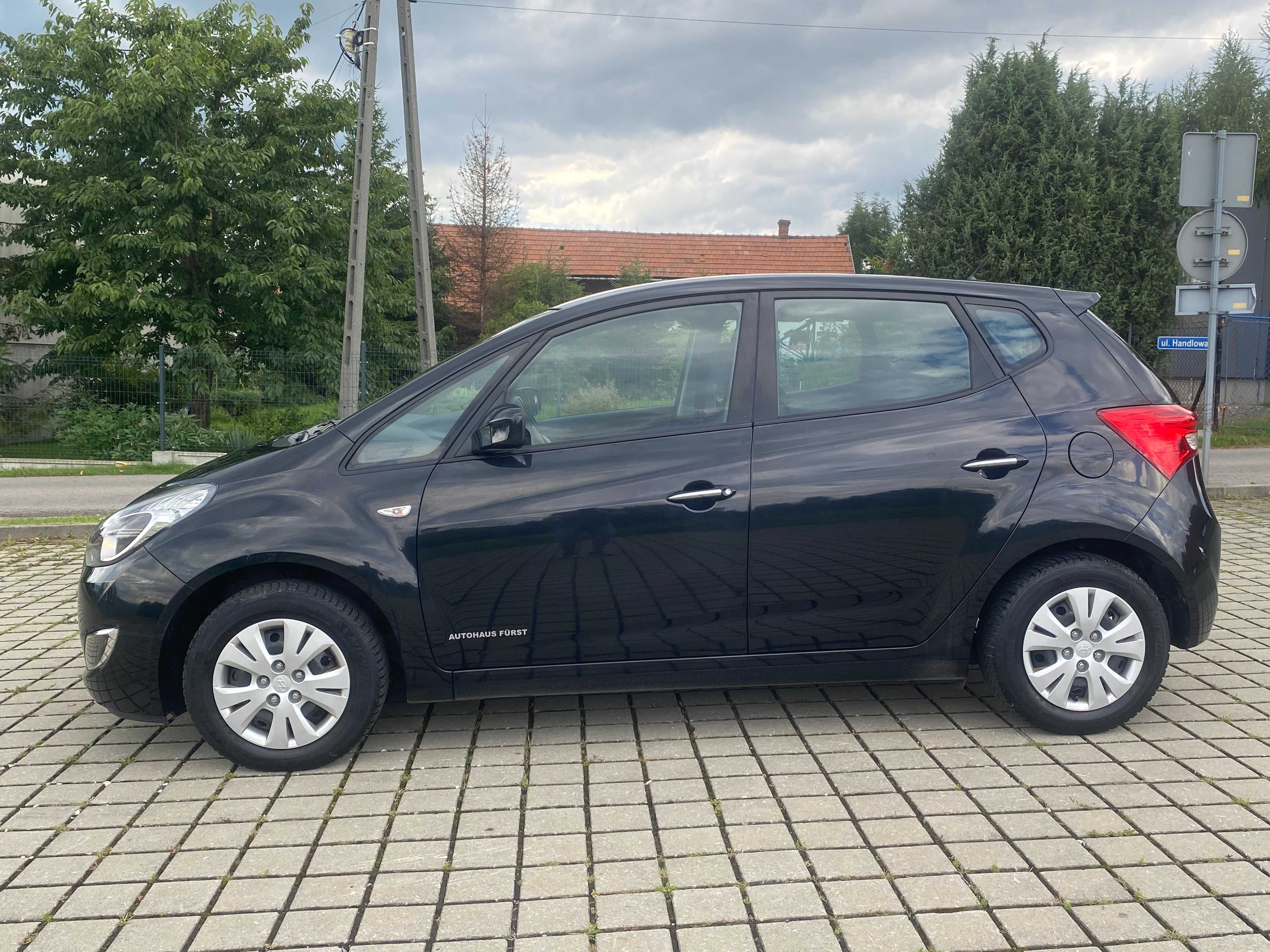 HYUNDAI-IX20 2011 POJ. 1.4 BENZ.  serwis klimatronik opłacony