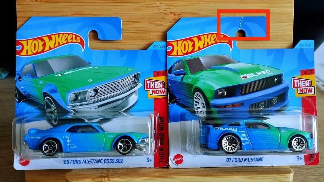 Hot Wheels Falken Set '69 Ford Mustang Boss 302 '07 Ford Mustang OPIS!
