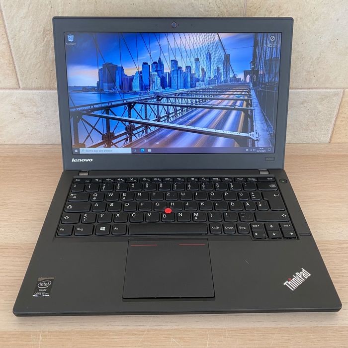 Computador portátil Lenovo Thinkpad X240 i5 8/240gb 12.5" c/carregador