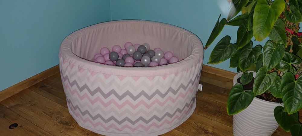 Suchy basen z kulkami WELOX Jelenia Góra Podgórzyn