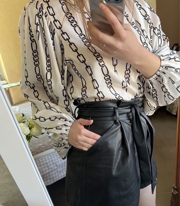 Шкіряні шорти Zara