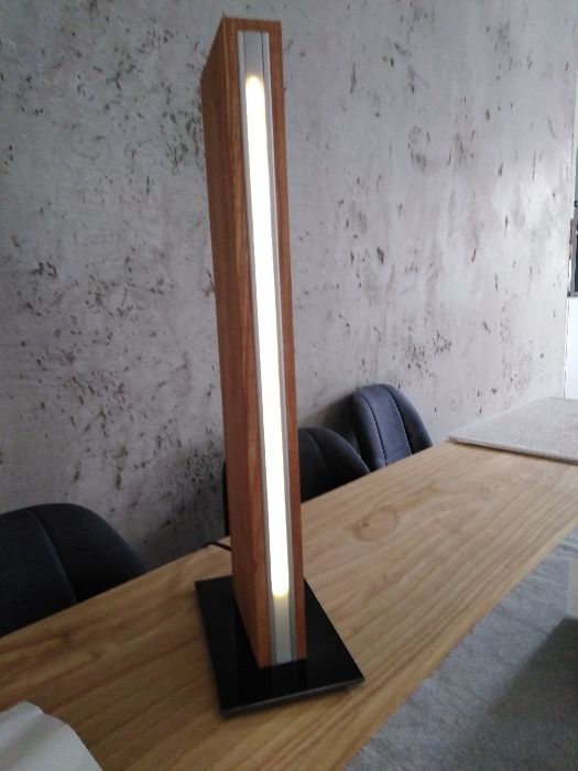 Lampa led drewniana podłogowa stojąca jesion ściemniacz