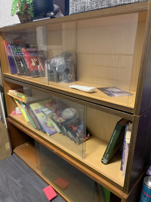 Продам полки для книг