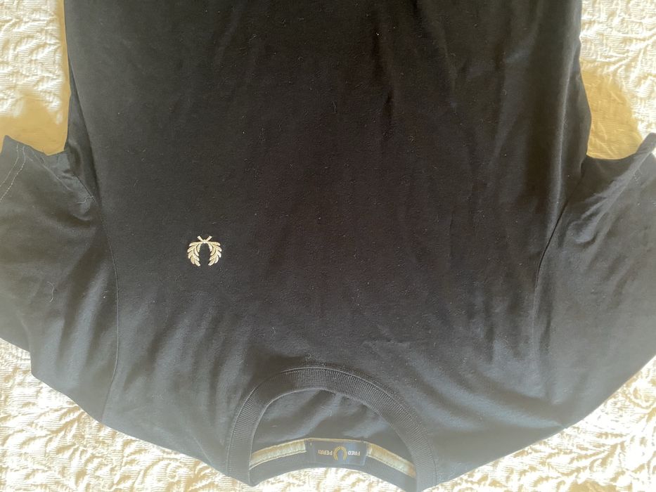 T-shirt Fred Perry preta, nova, sem etiqueta, S, para TROCA