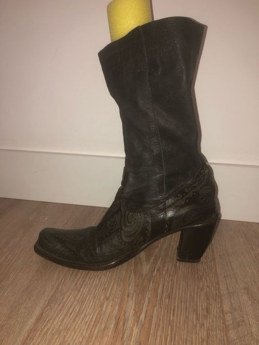 Botas pretas casuais